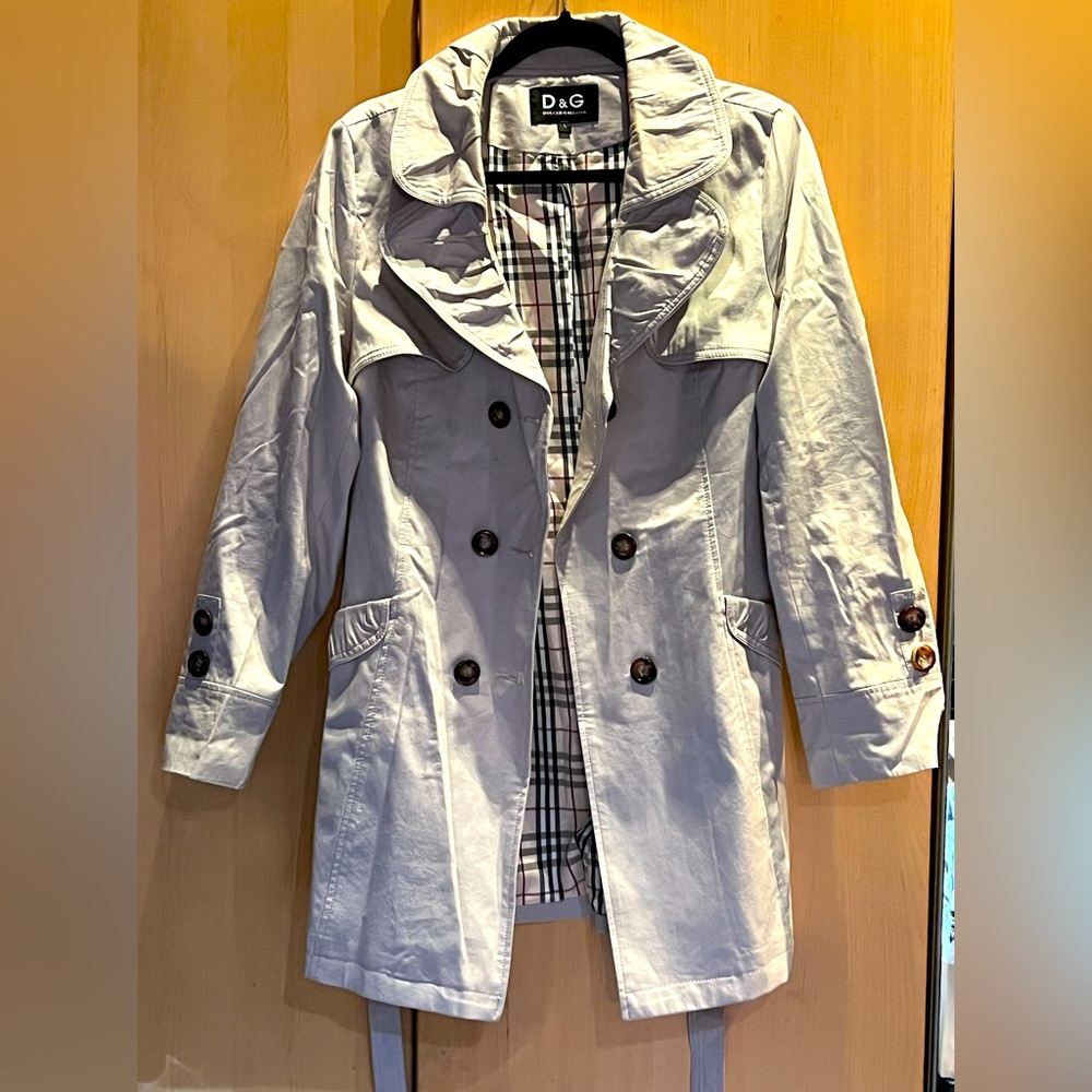 Dolce & Gabbana Women's Ecru Trench Coat w/tie belt